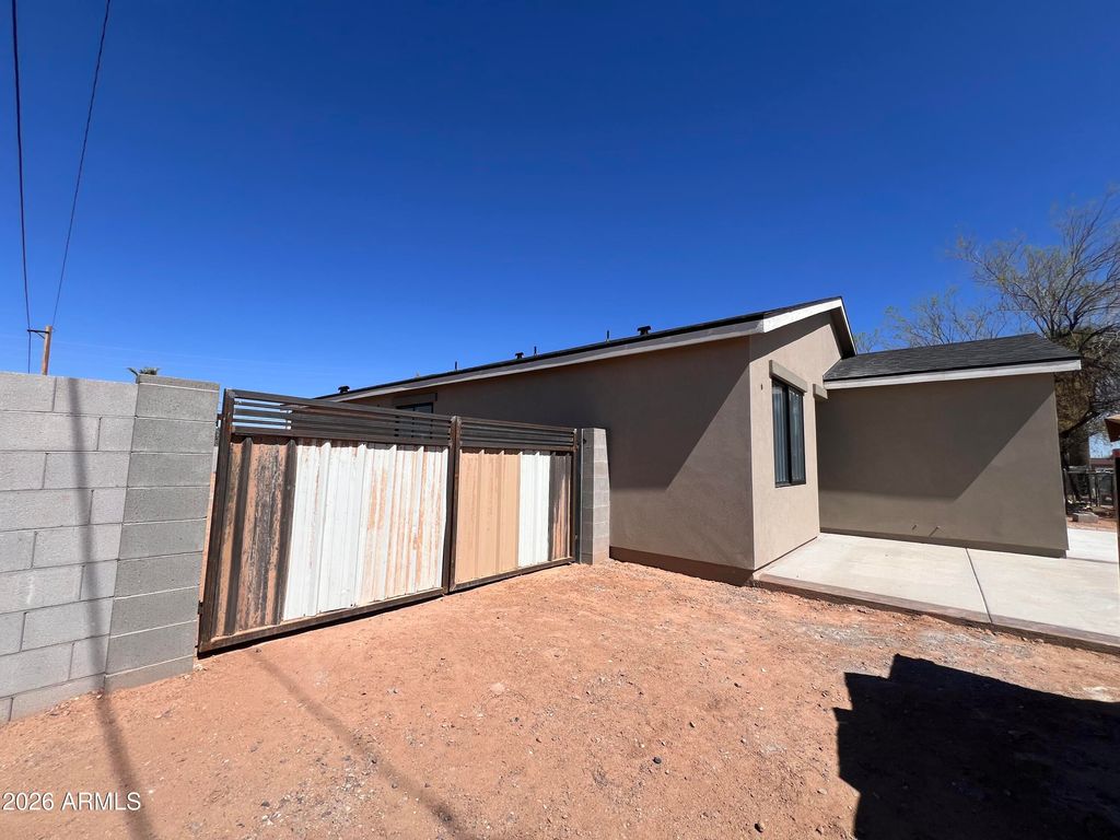 Photo of 392 W Lincoln Avenue, Coolidge, AZ 85128 (MLS # 6980108)