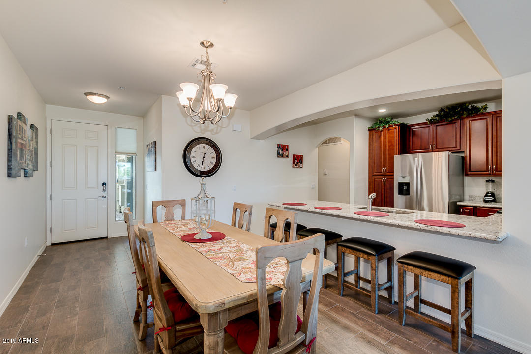 7726 E BASELINE Road 143