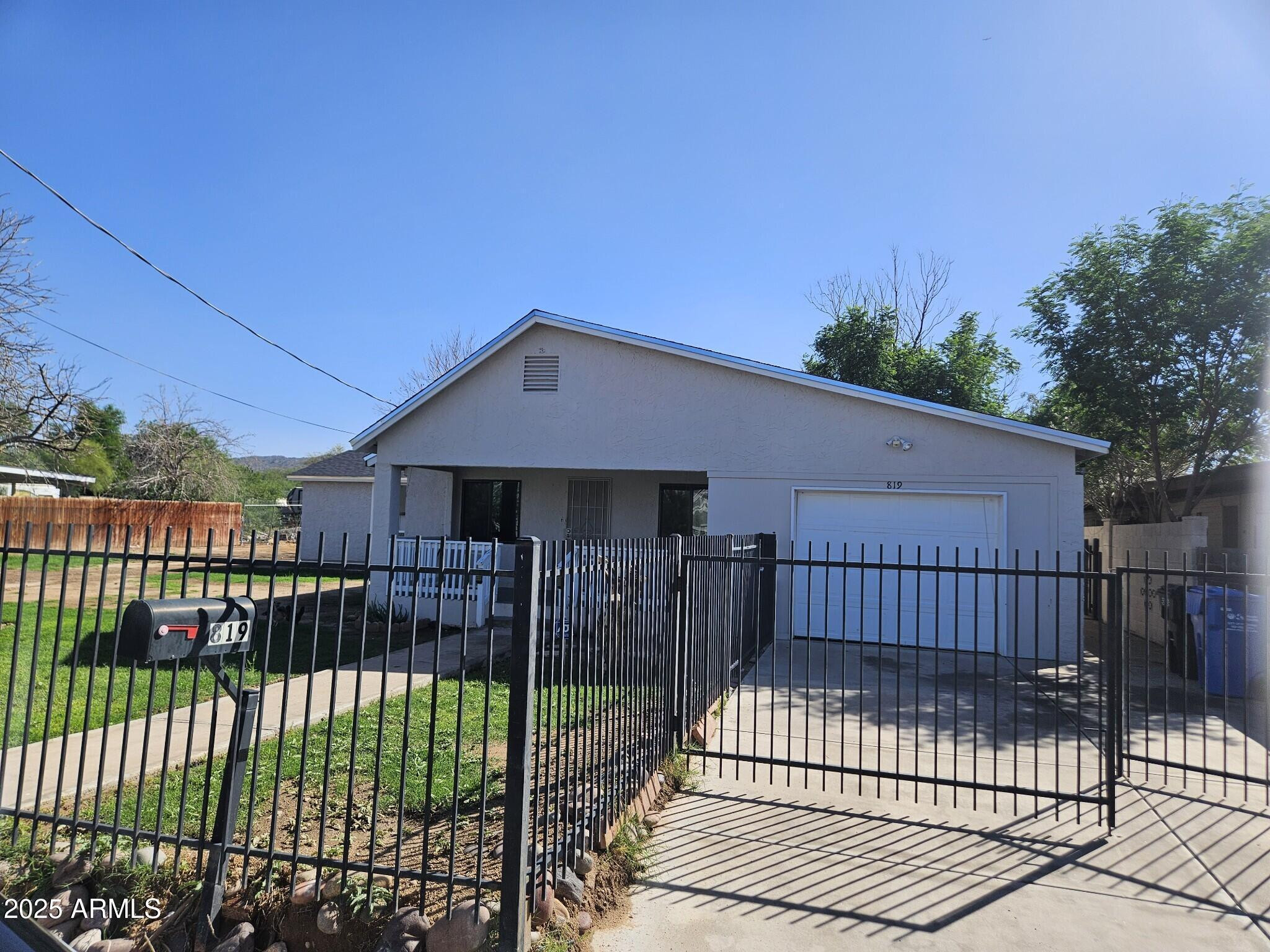 819 E Apollo Road