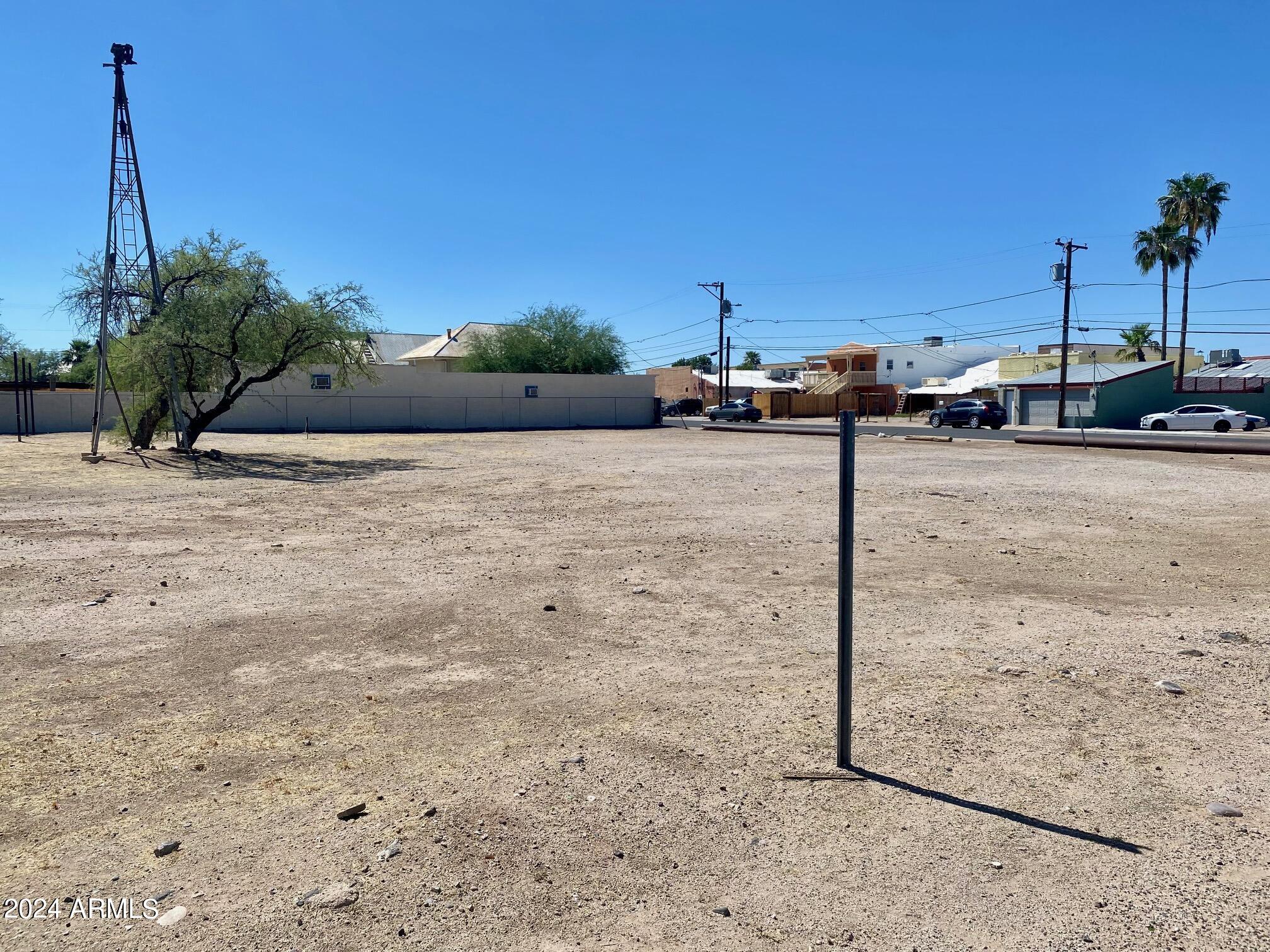 377 N BAILEY Street '''-'''