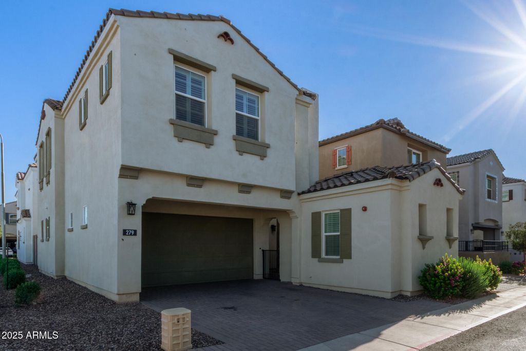 Photo of 279 E Aster Drive, Chandler, AZ 85286 (MLS # 6922642)