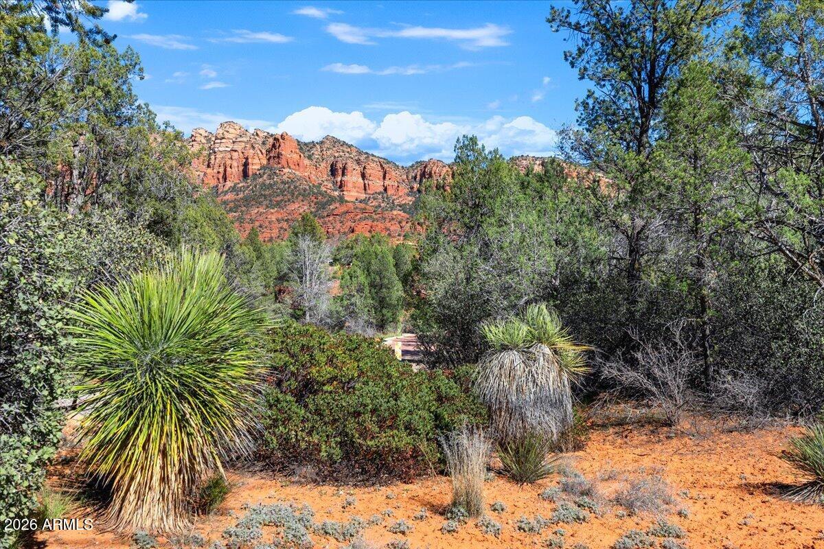 2727 Verde Valley School Road -