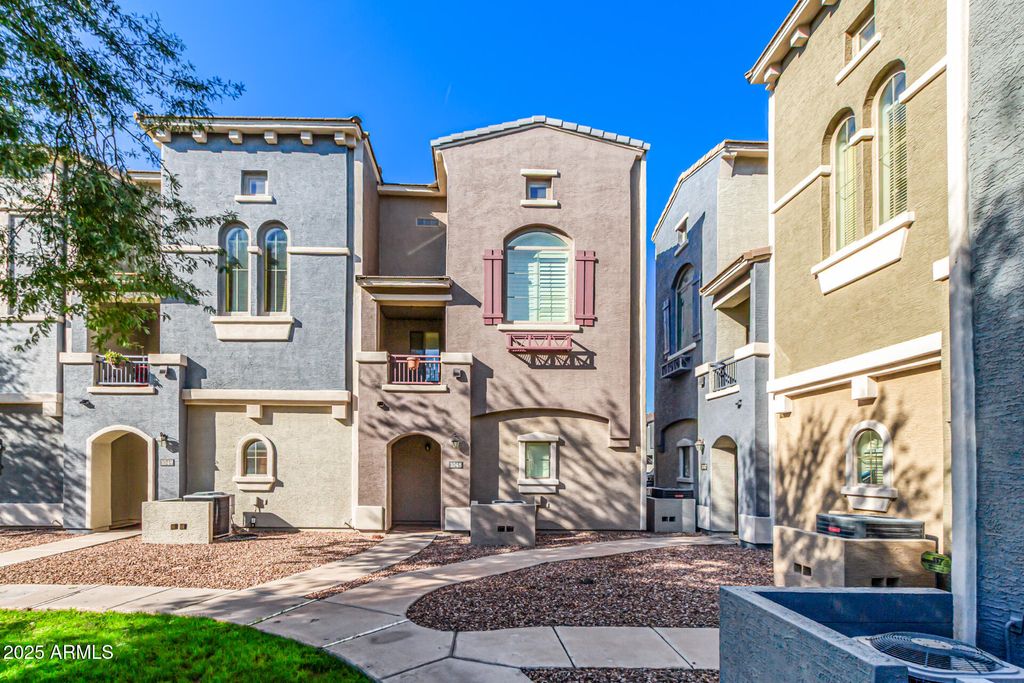 Photo of 2401 E Rio Salado Parkway #1048, Tempe, AZ 85288 (MLS # 6951317)