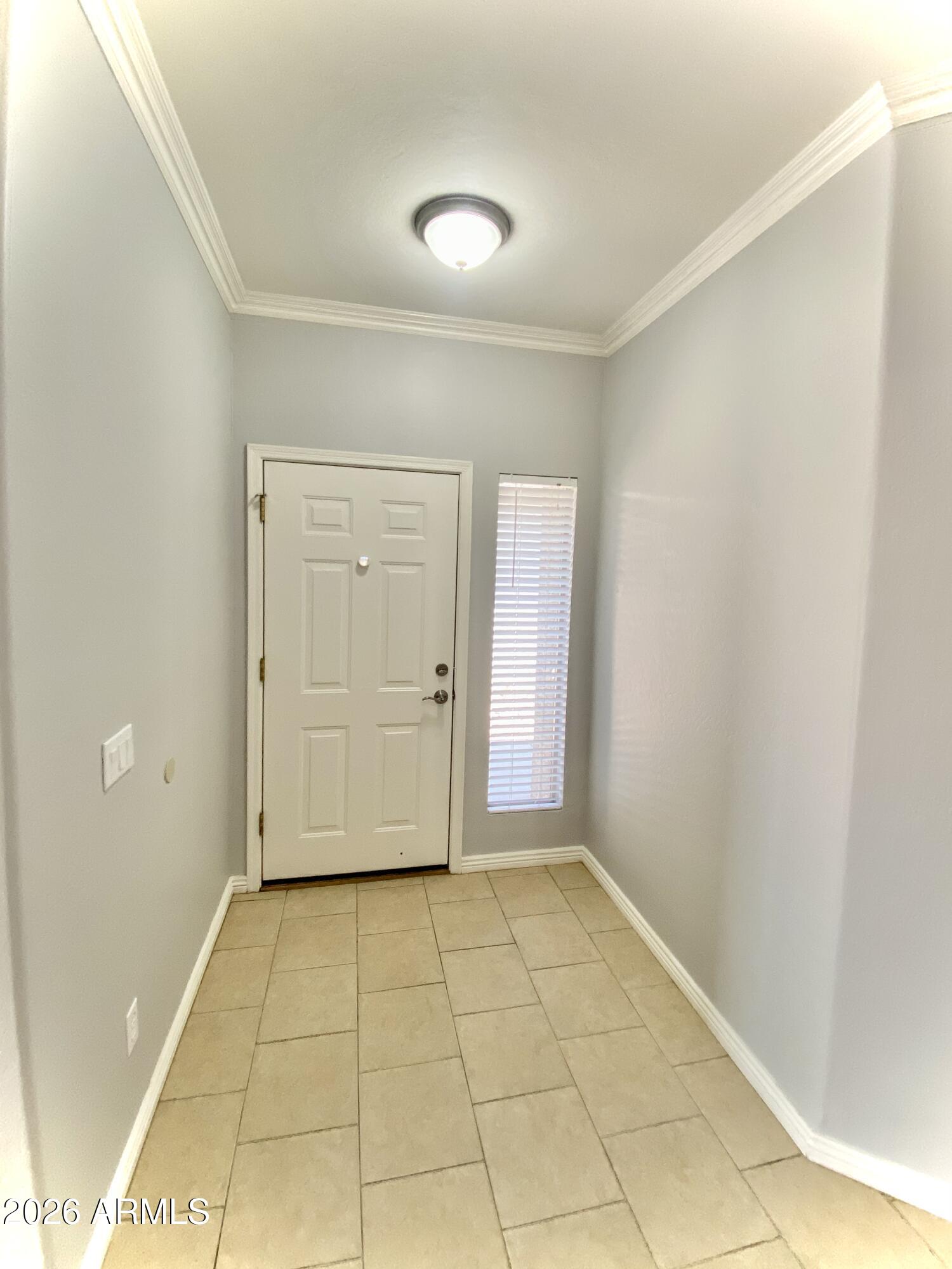 9826 E FLOSSMOOR Circle