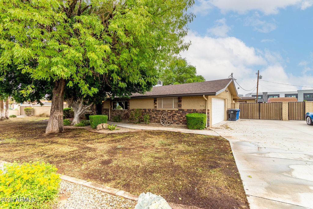 Photo of 415 S 31st Street, Mesa, AZ 85204 (MLS # 6932574)