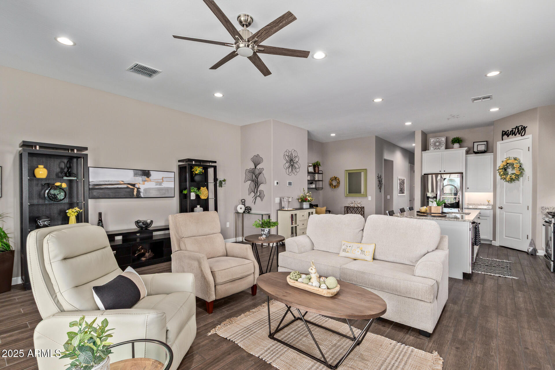 1919 W PLUM Road