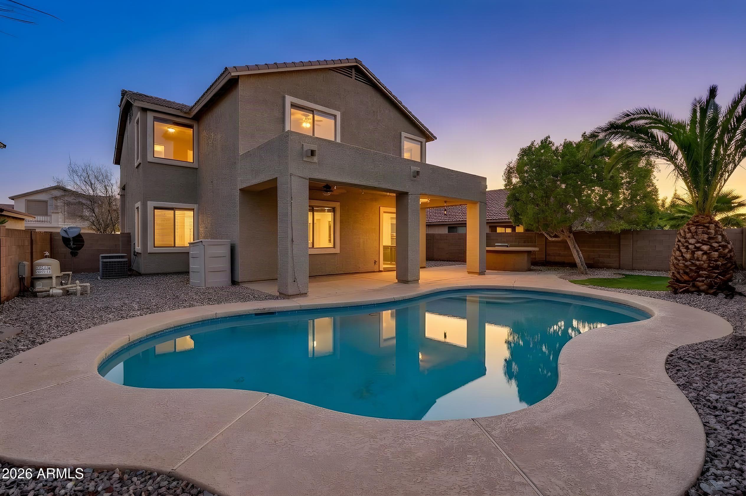 25695 W CROWN KING Road