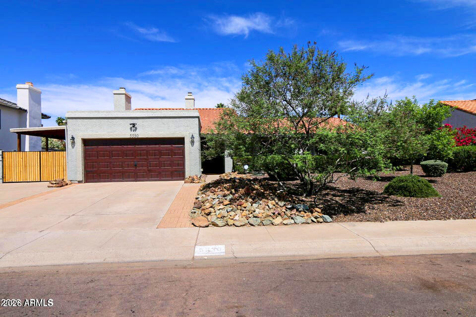 5530 E Beverly Lane