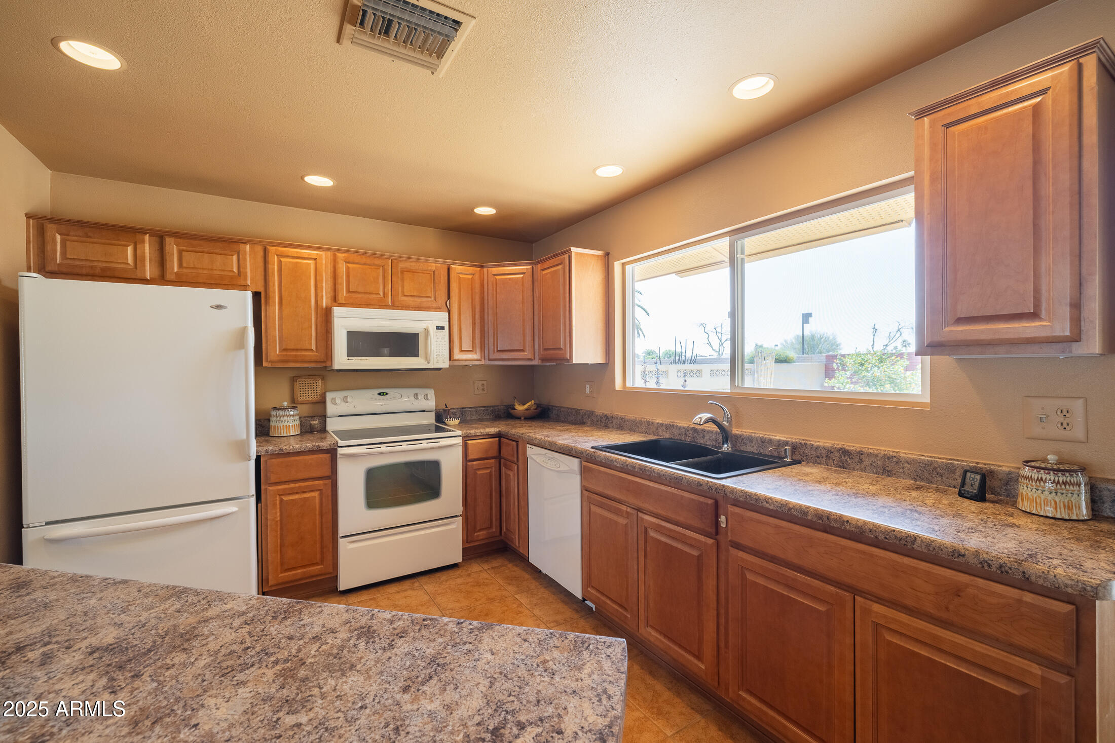 9513 W COTTONWOOD Drive