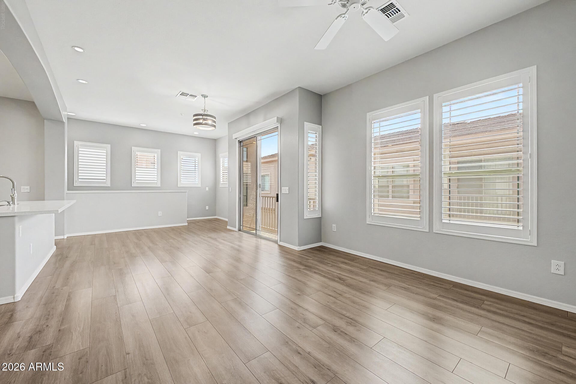 42424 N GAVILAN PEAK Parkway 55206