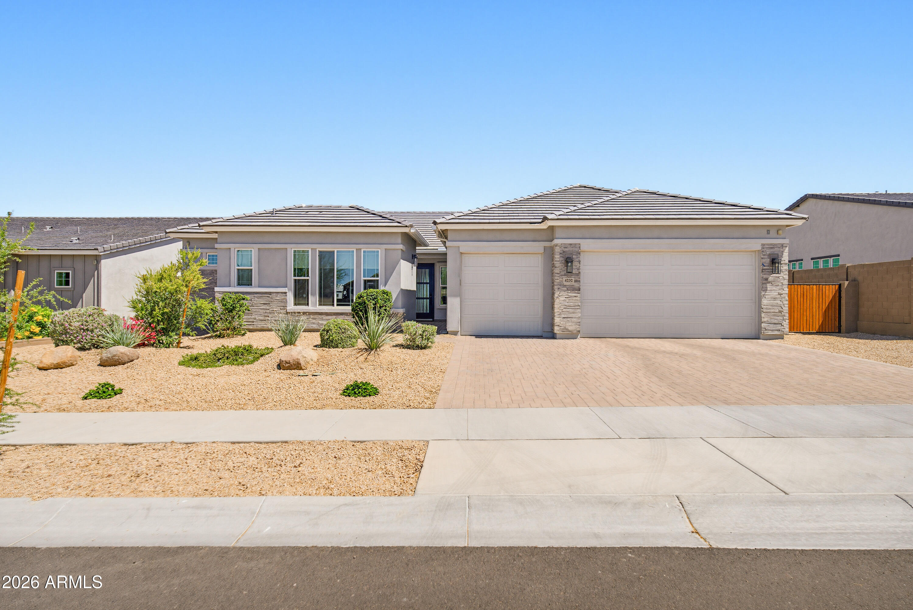 4232 E WHISPER ROCK Trail