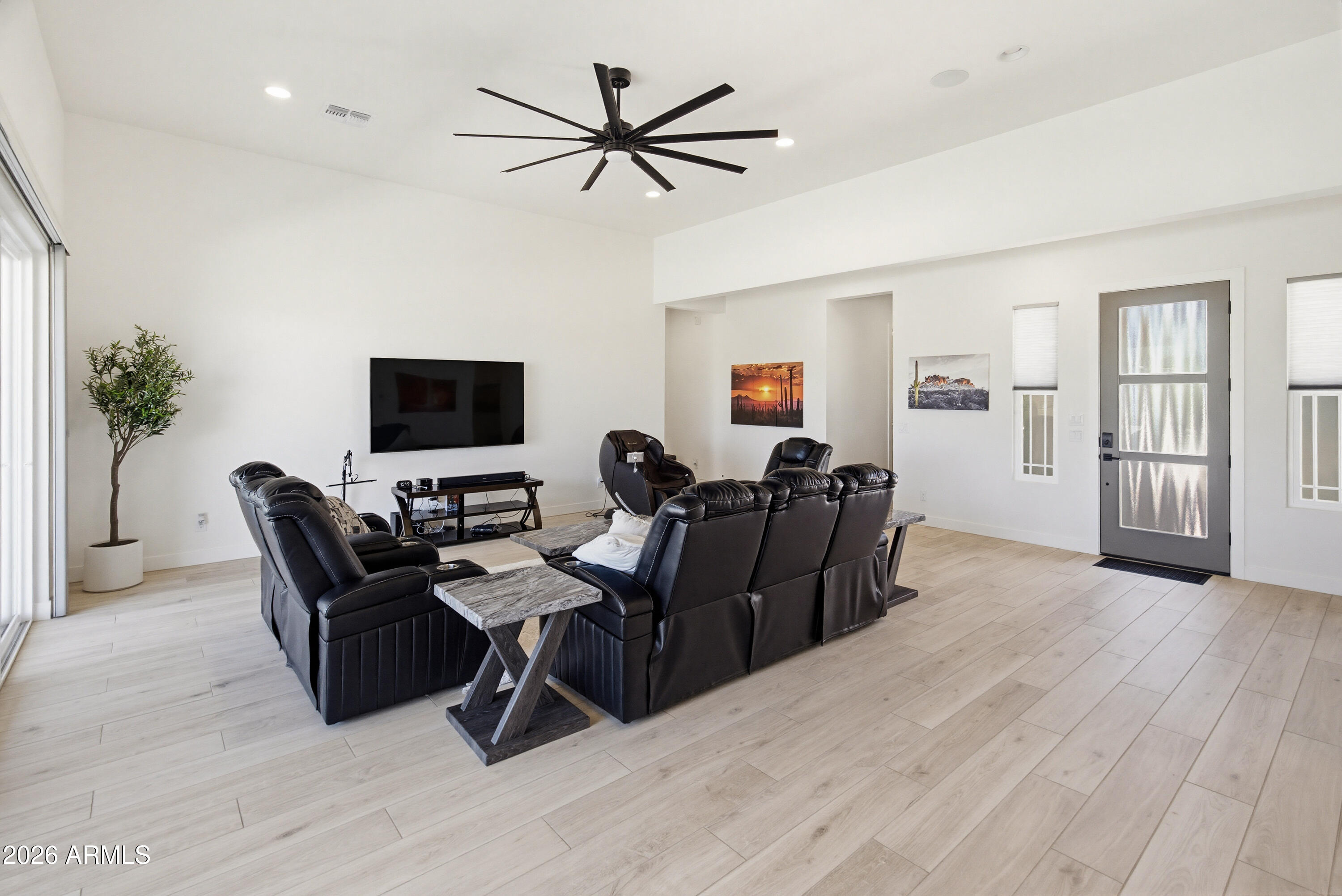 4232 E WHISPER ROCK Trail
