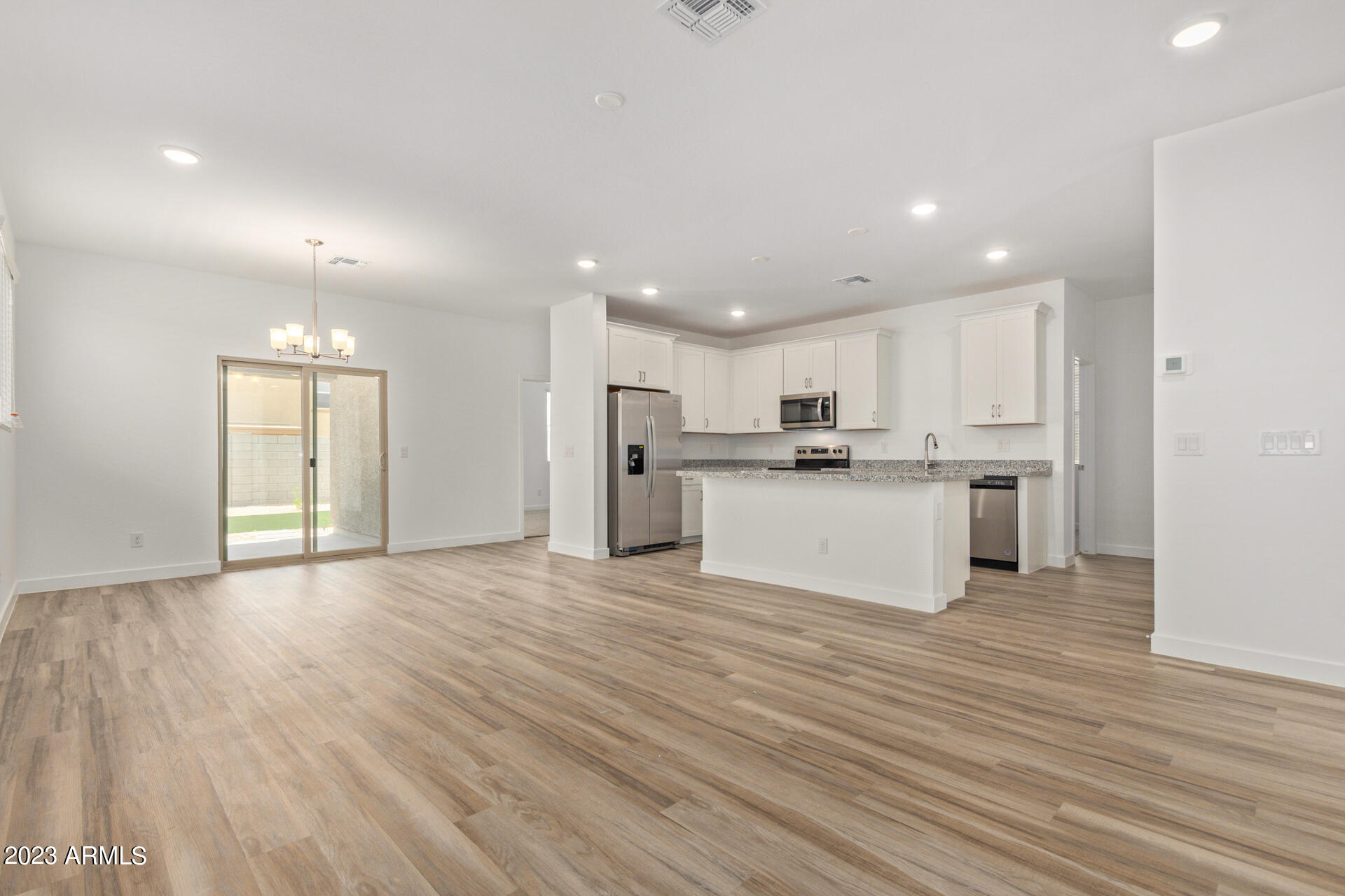 17065 W ALICE Avenue