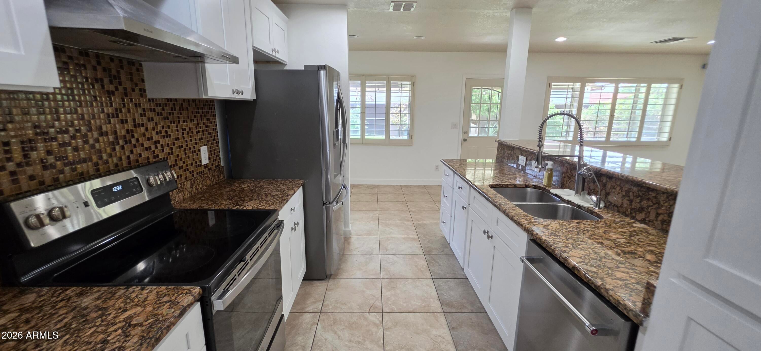 5201 W ROYAL PALM Road