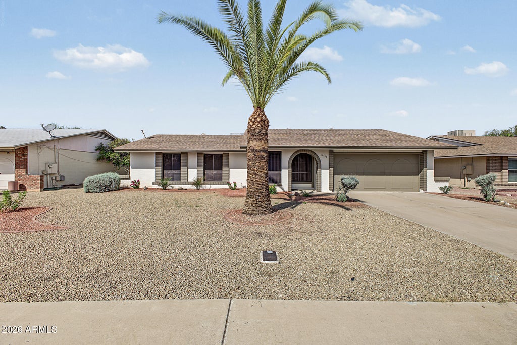 Photo of 10402 W Harmont Drive, Peoria, AZ 85345 (MLS # 7084534)