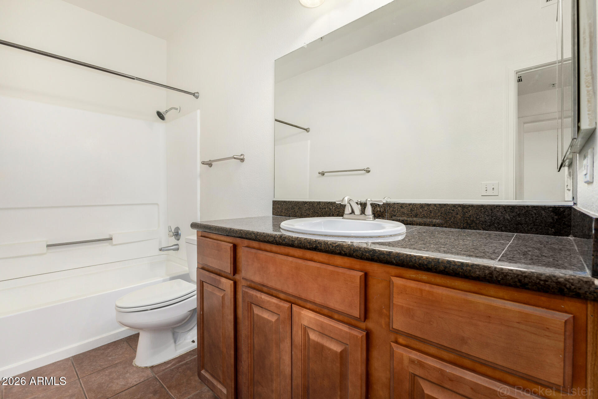 3830 E LAKEWOOD Parkway 3146