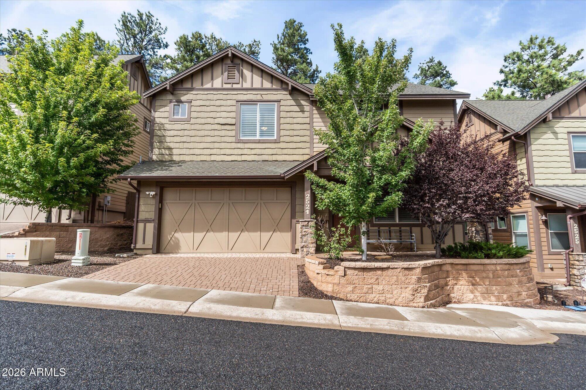2521 W POLLO Circle