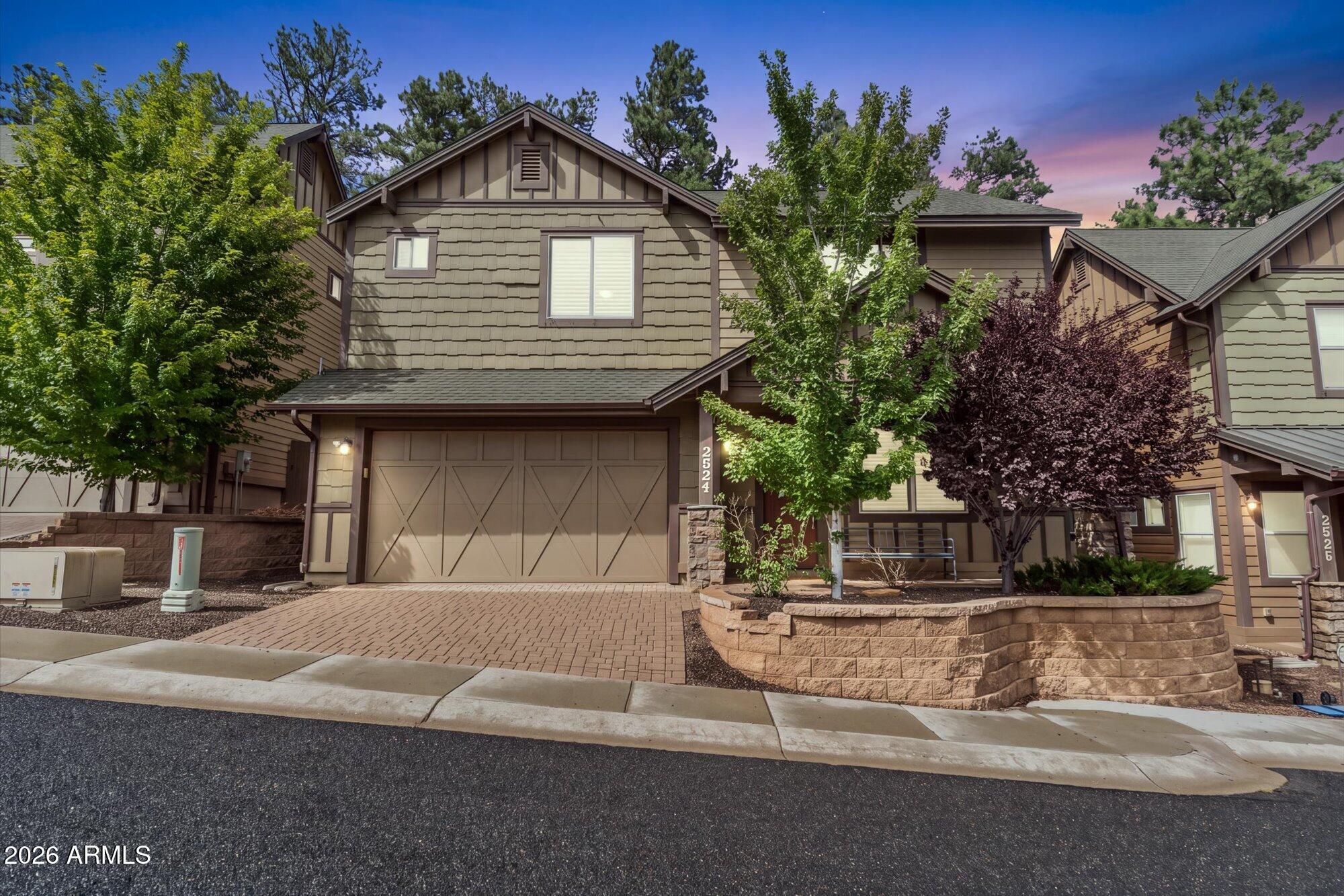 2521 W POLLO Circle