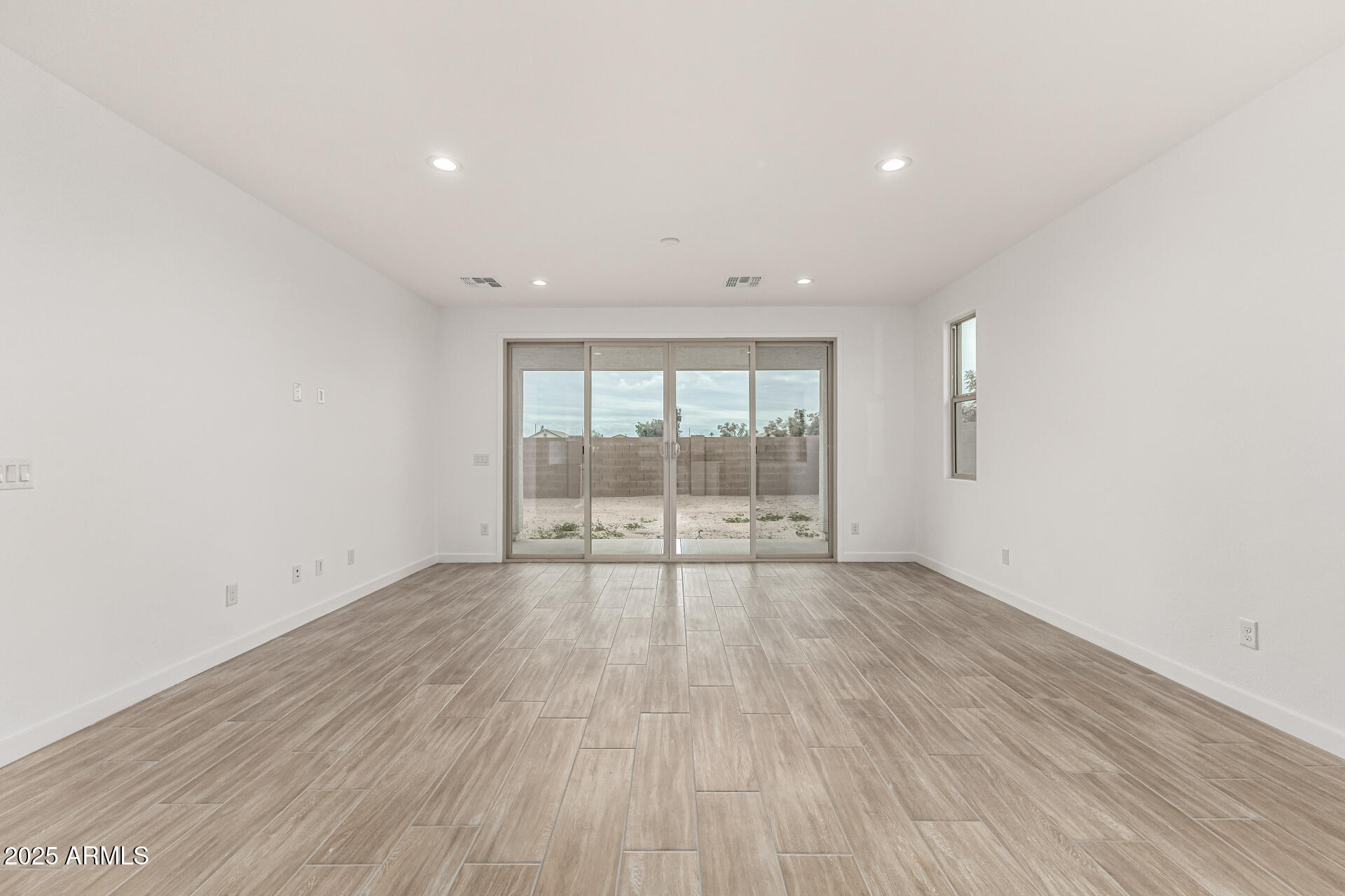 5423 W ROYAL PALM Road