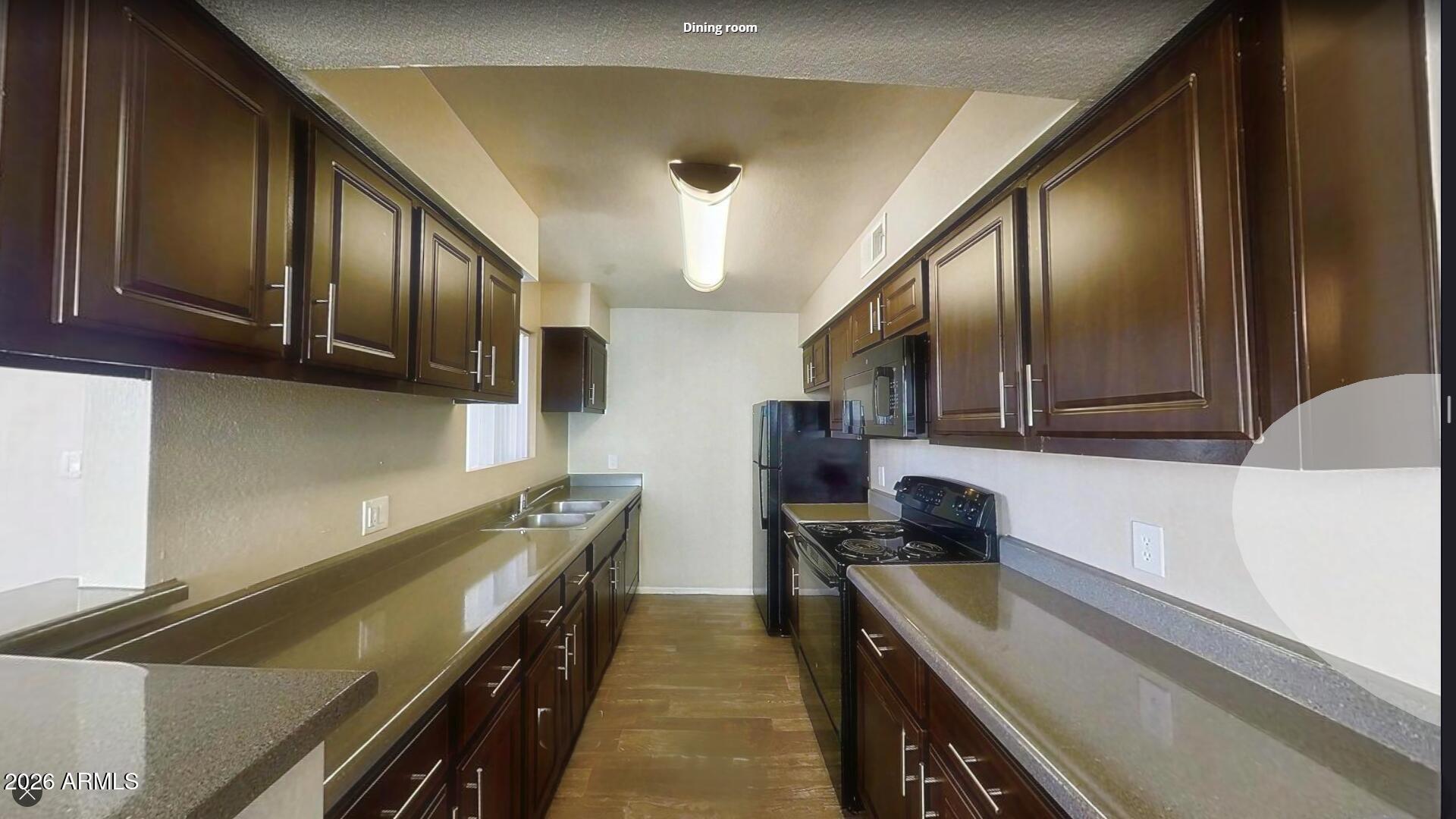 950 N GILBERT Road 2