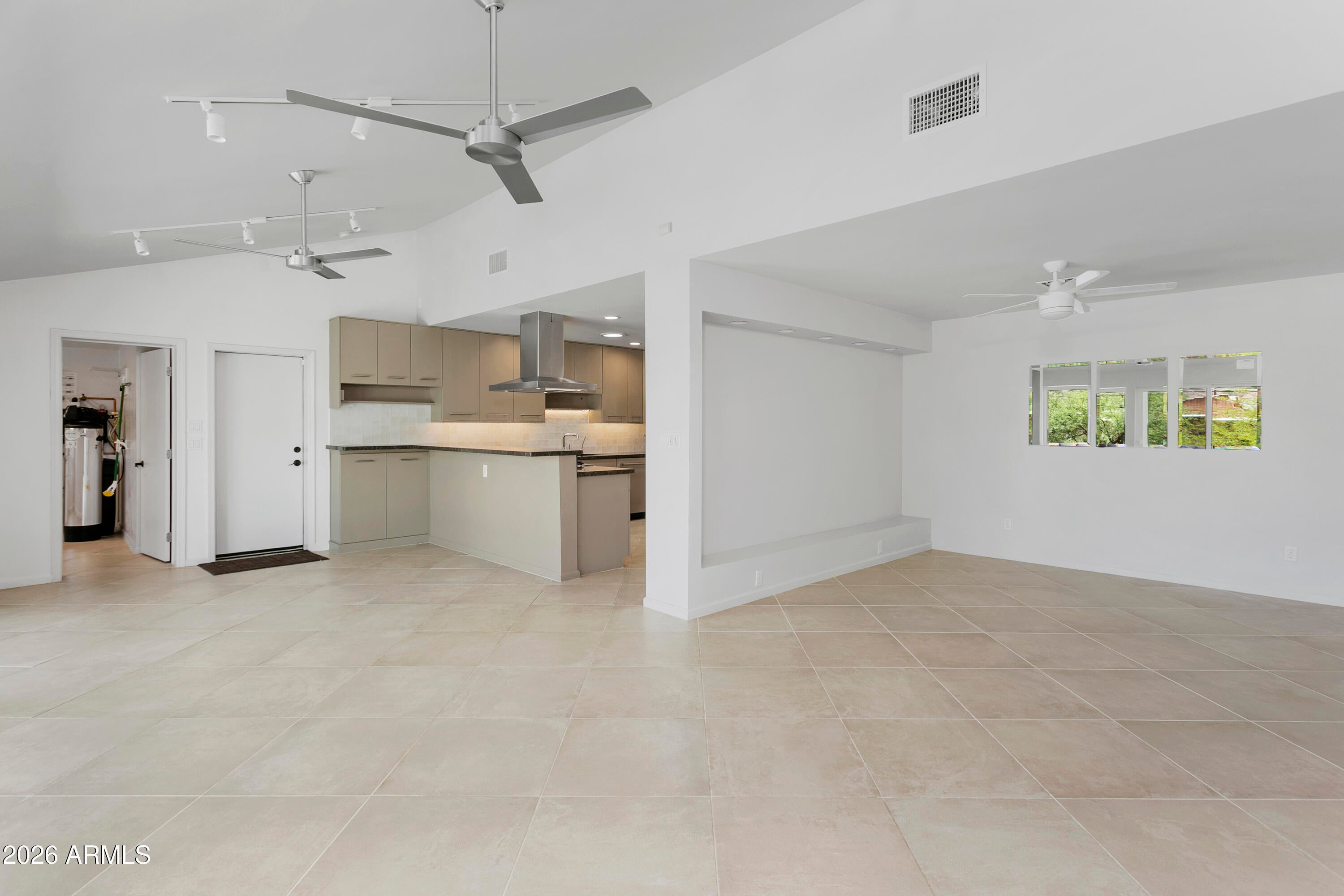 35 E PAPAGO Drive