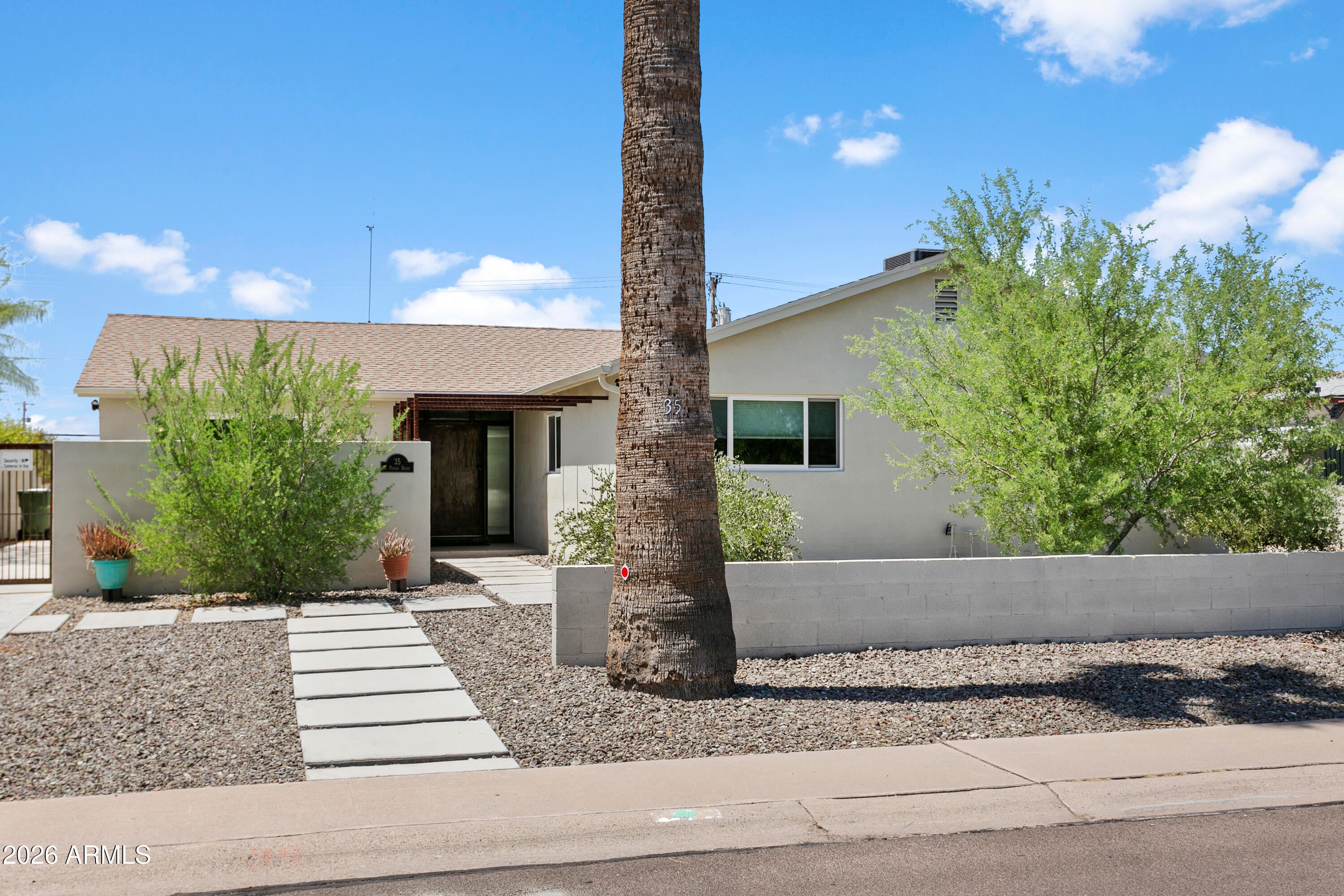 35 E PAPAGO Drive