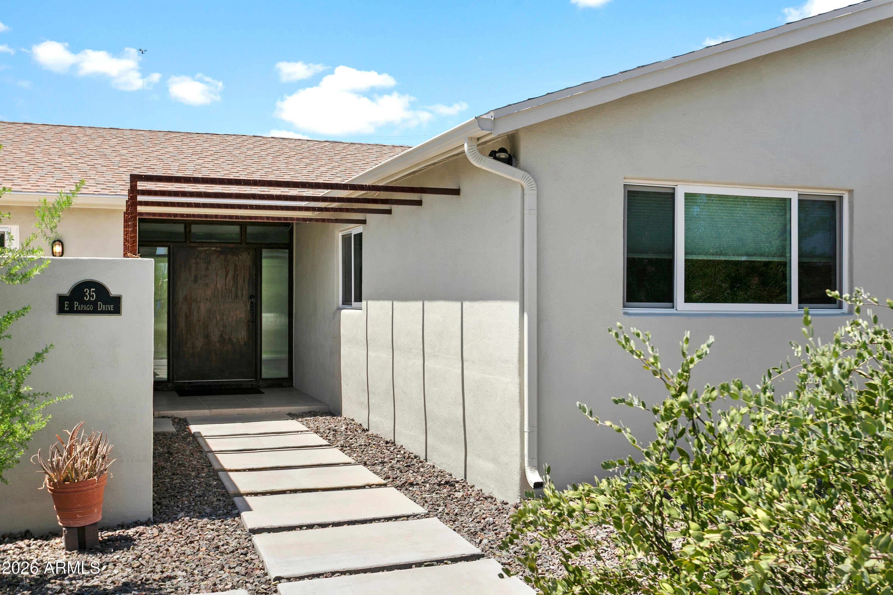 35 E PAPAGO Drive