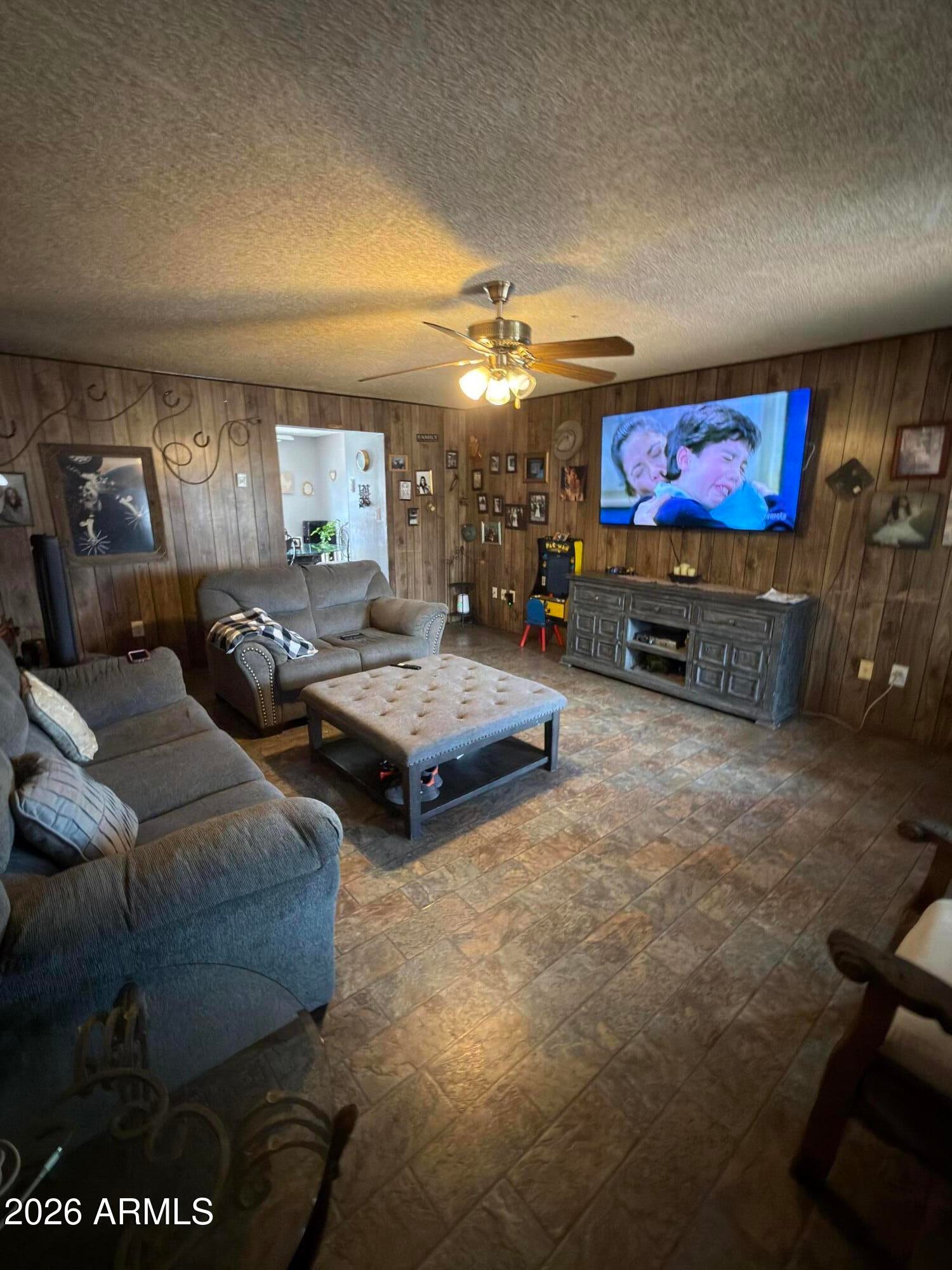 7207 W DEVONSHIRE Avenue
