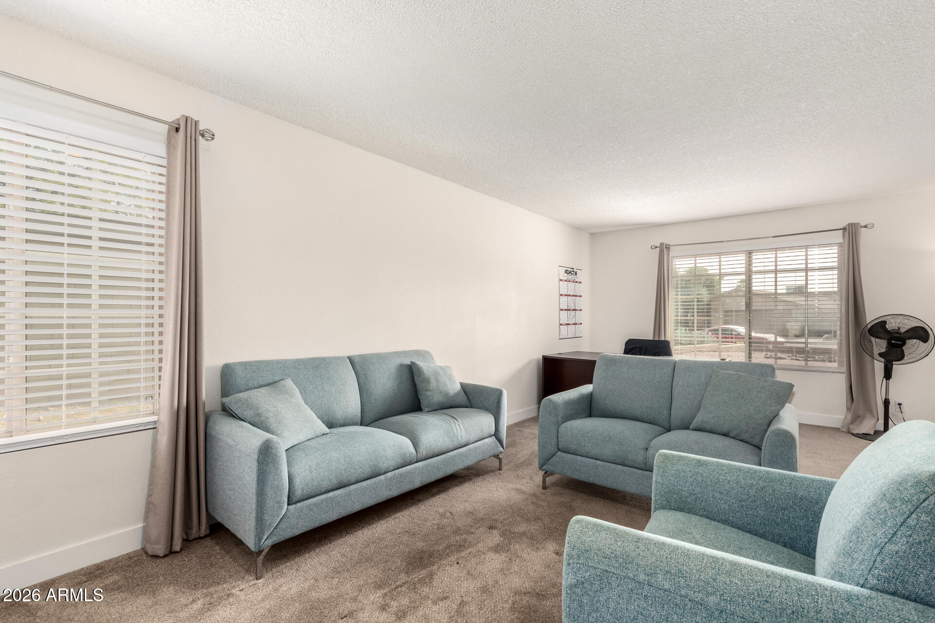 4942 W TOWNLEY Avenue