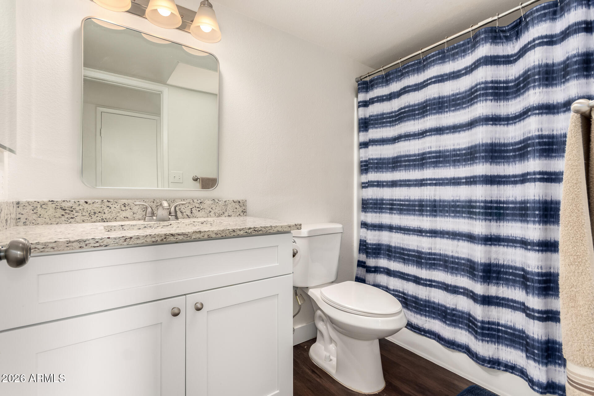 4942 W TOWNLEY Avenue