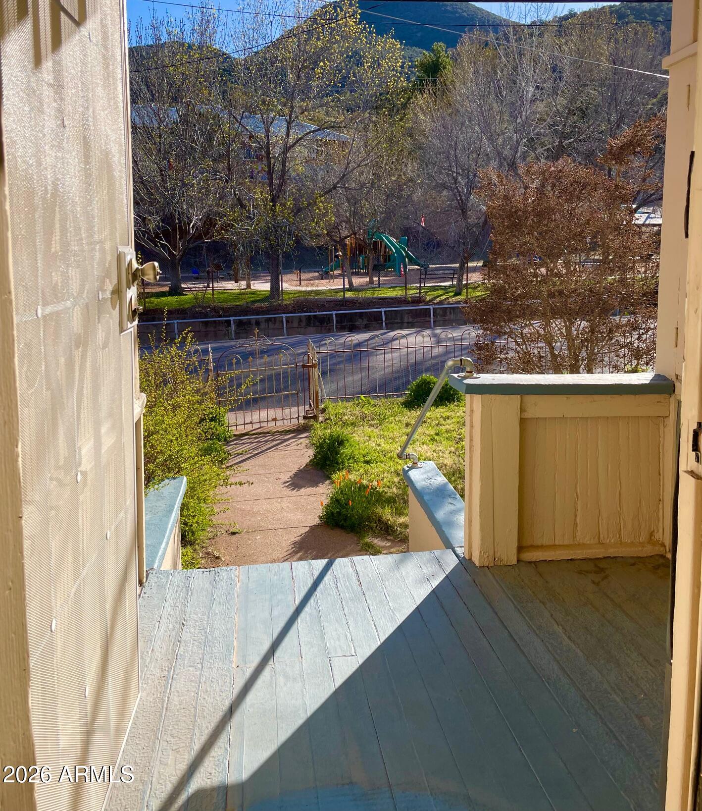 813 TOMBSTONE Canyon