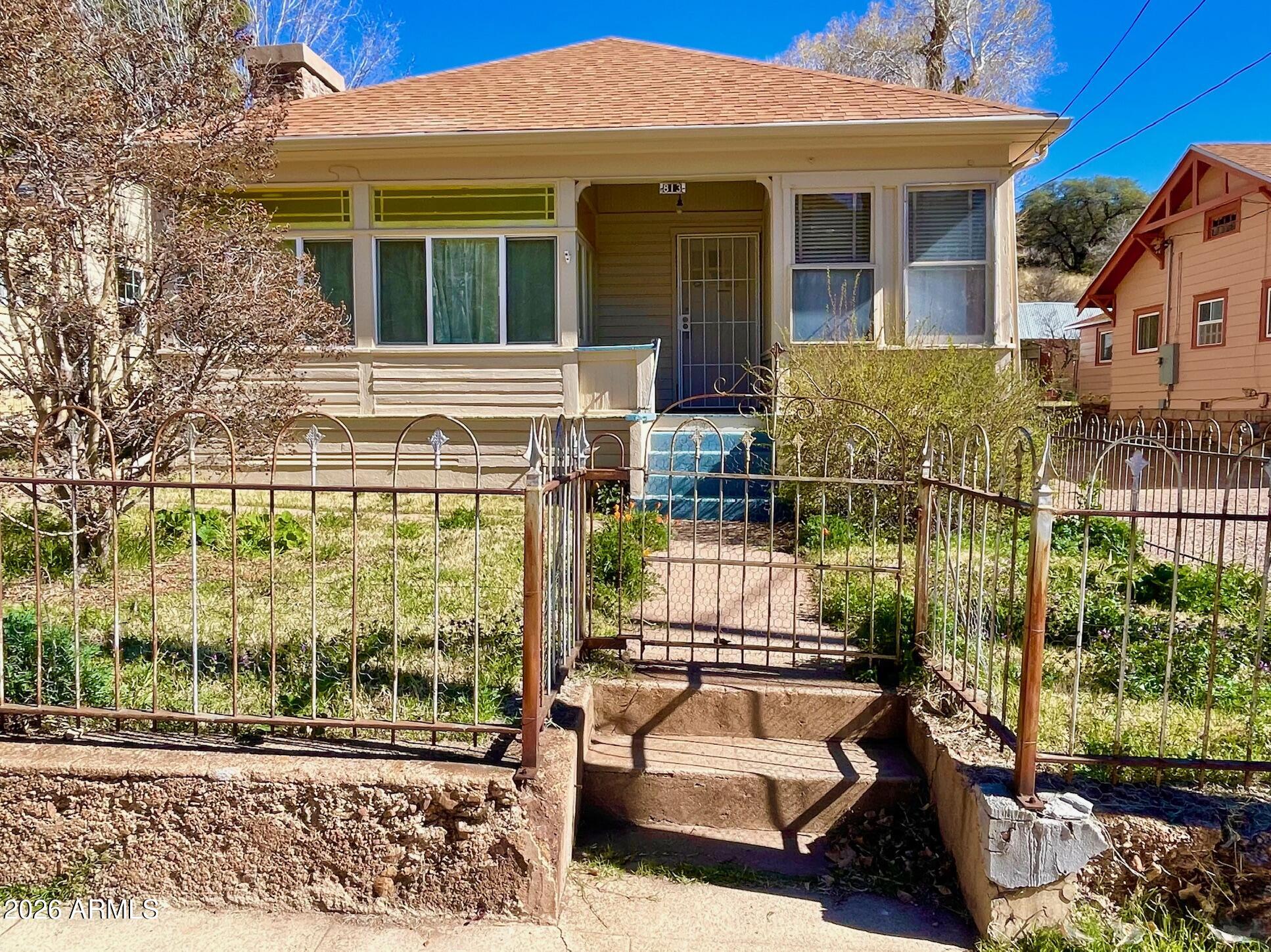 813 TOMBSTONE Canyon