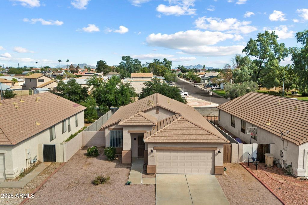 Photo of 8825 N 65th Drive, Glendale, AZ 85302 (MLS # 6932519)