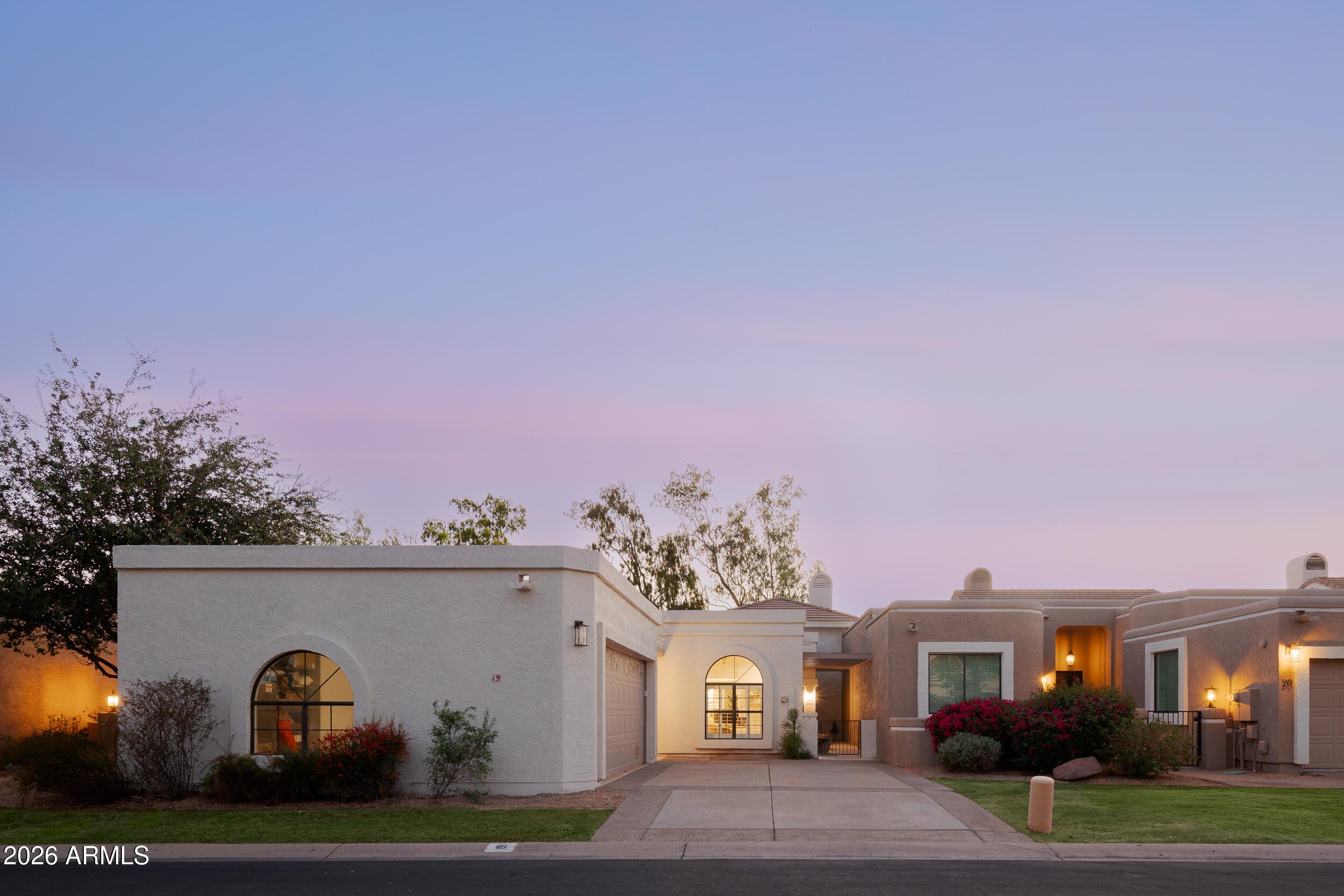 8100 E CAMELBACK Road 19