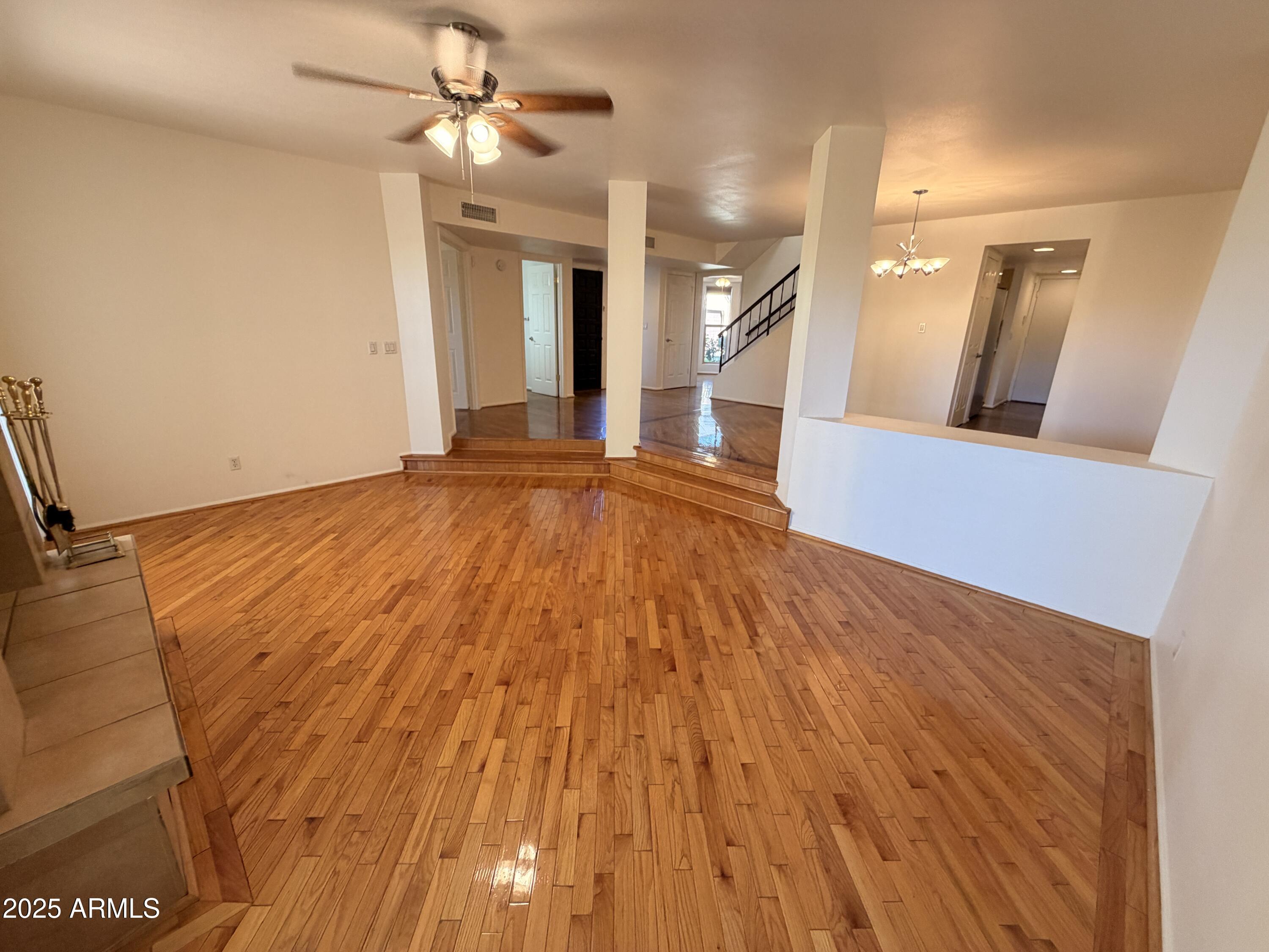 2506 E SHAW BUTTE Drive