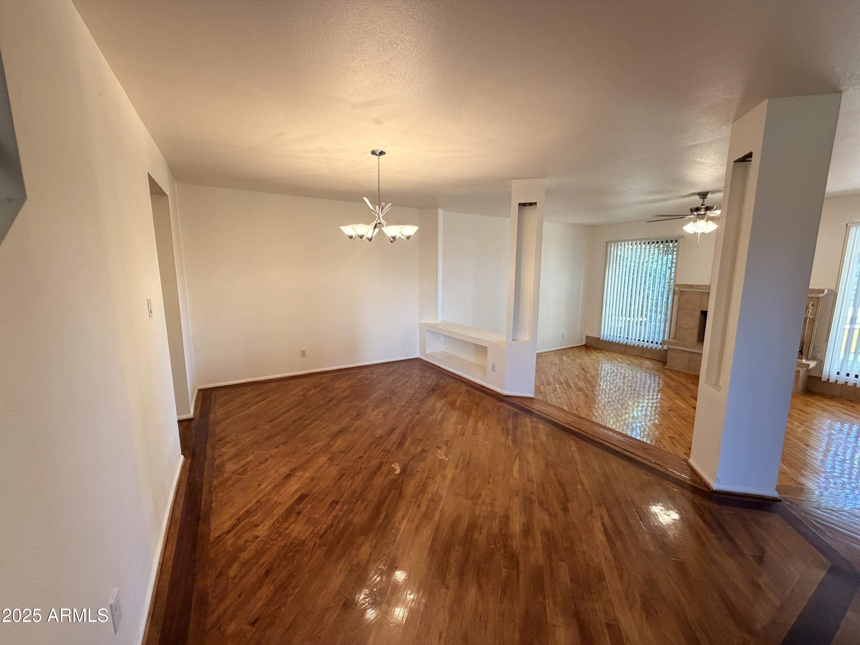 2506 E SHAW BUTTE Drive