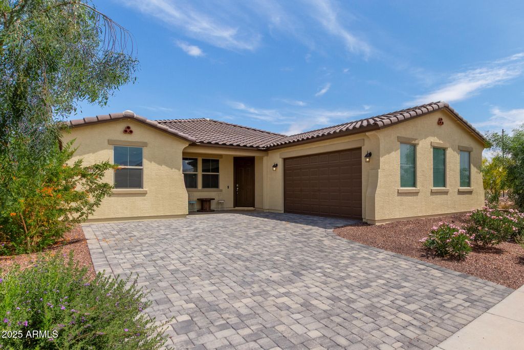 Photo of 2313 N 195th Drive, Buckeye, AZ 85396 (MLS # 6985703)