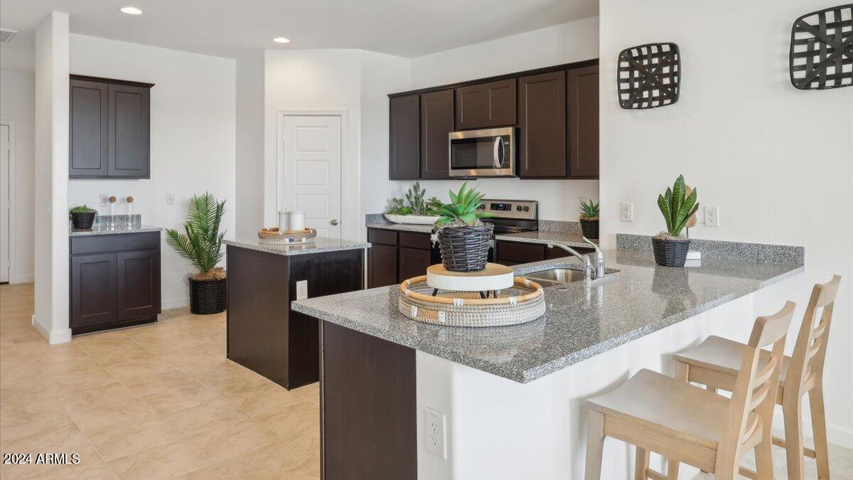 636 W FREEDOM Street