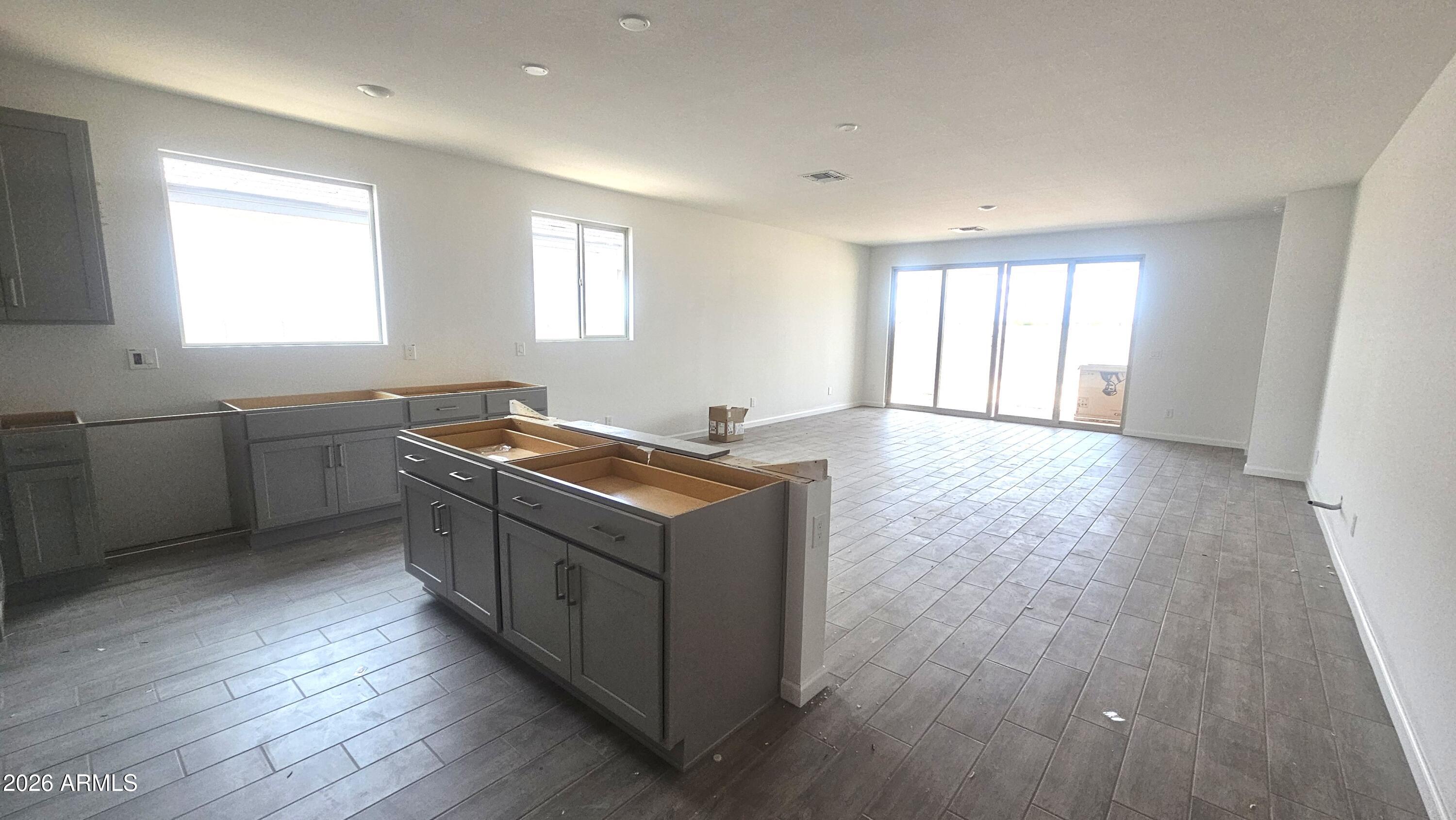 6632 E FIDDLENECK Way