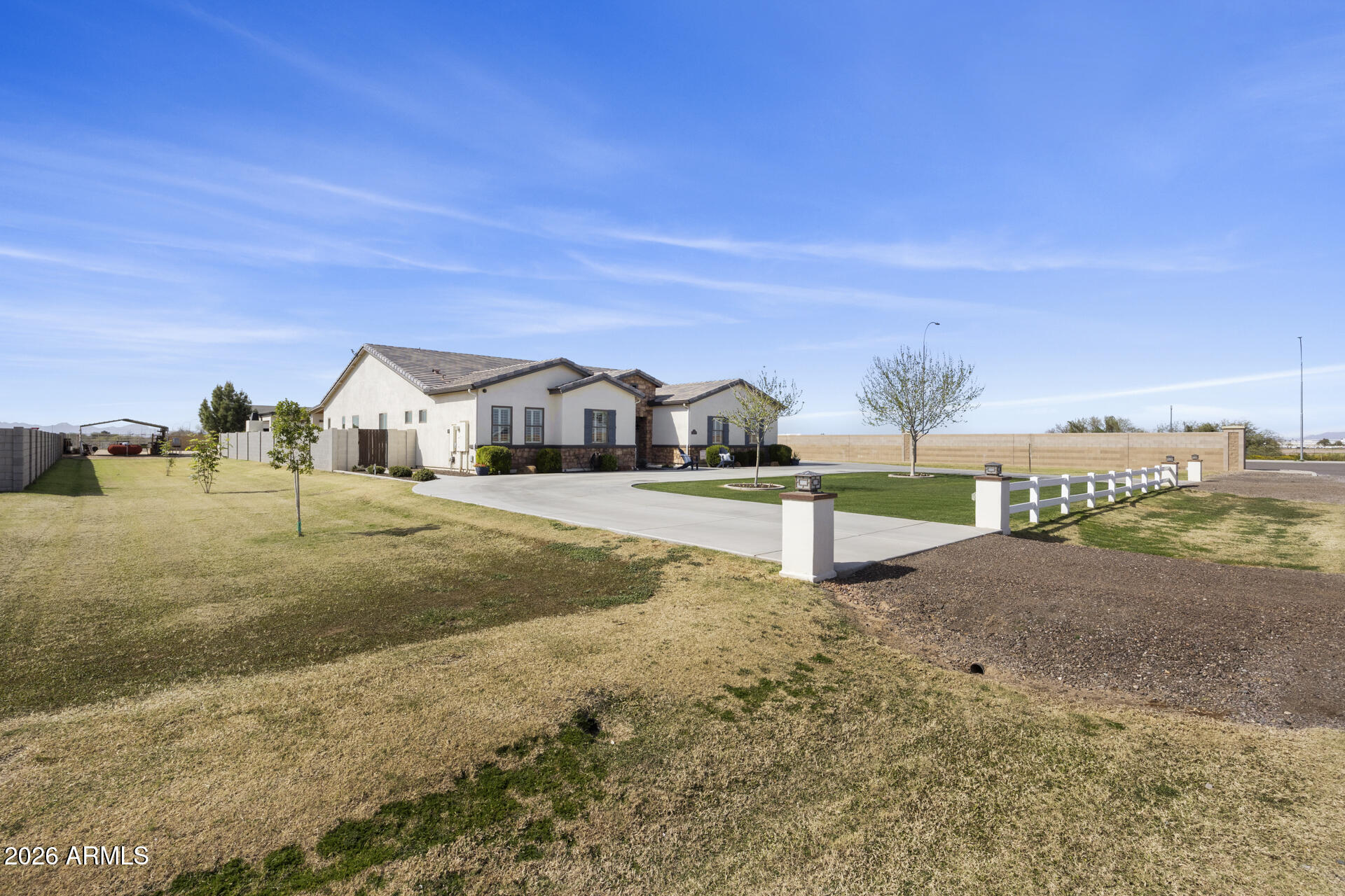 3020 S DIAMOND Drive