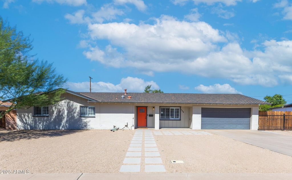 Photo of 724 E 6th Street, Mesa, AZ 85203 (MLS # 6929347)