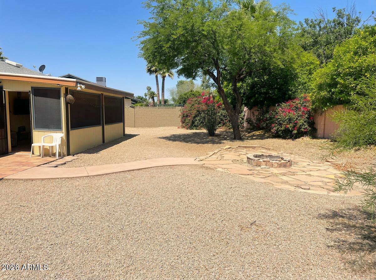 8332 E VALLEY VIEW Road