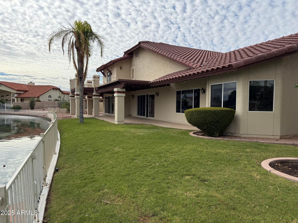 Photo of 2088 N Lake Shore Drive, Casa Grande, AZ 85122 (MLS # 6948430)