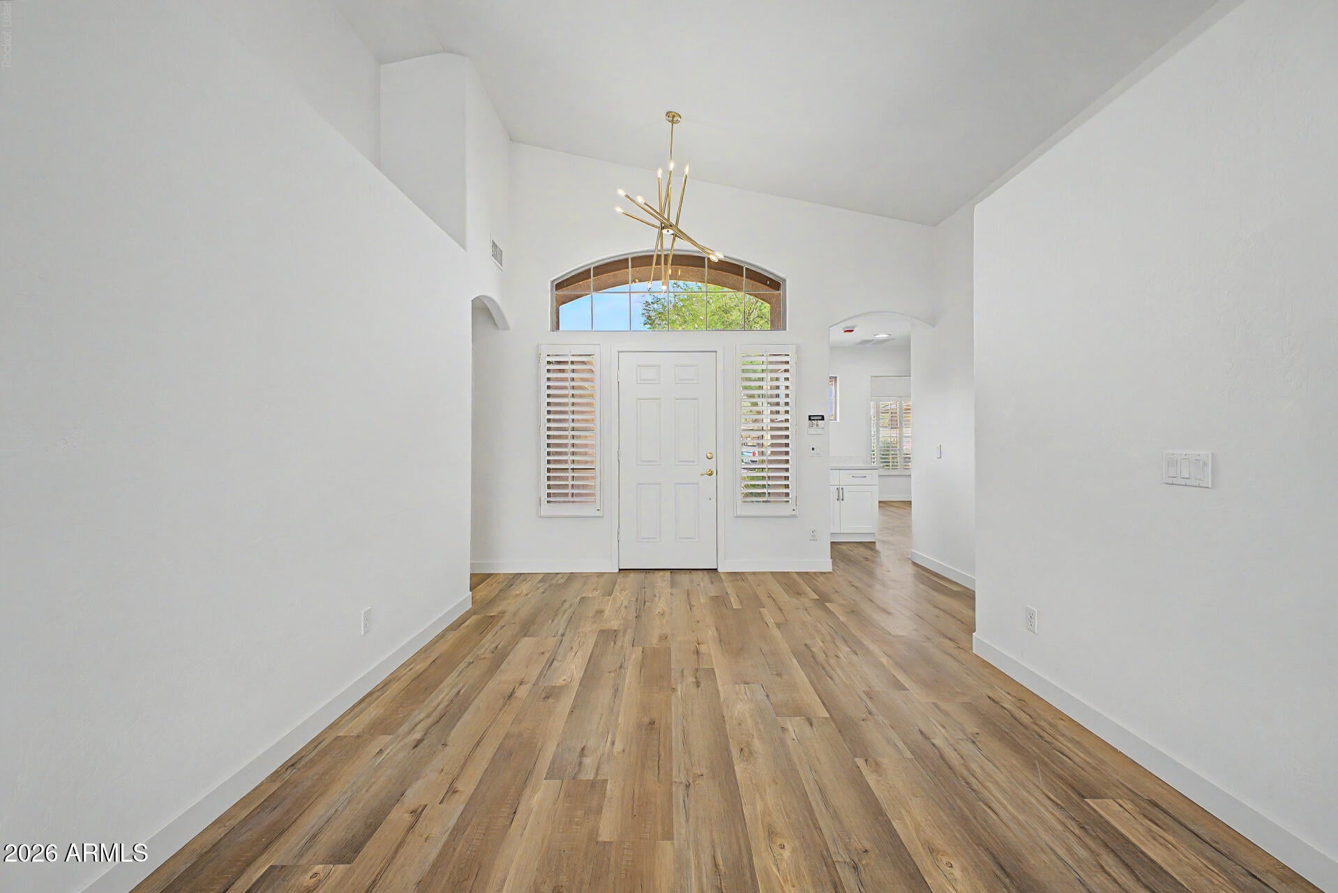 8605 W APACHE Street