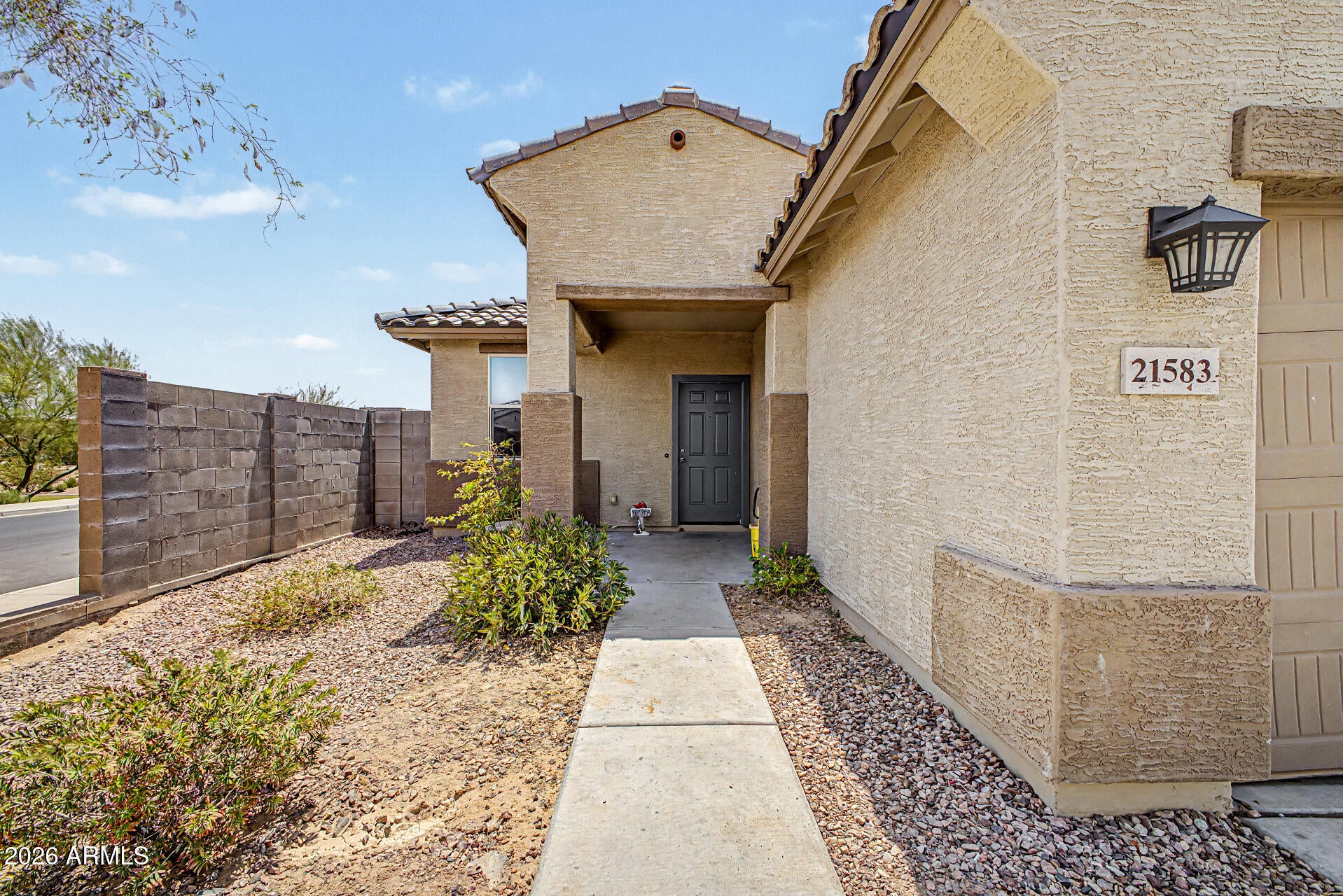 21583 W MOHAVE Street