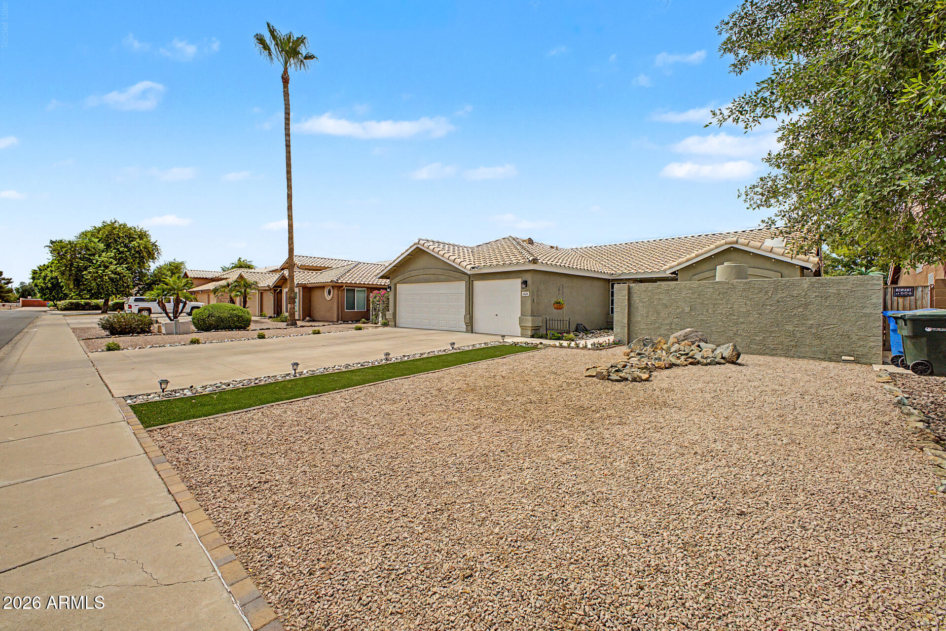 4226 E WHITNEY Lane