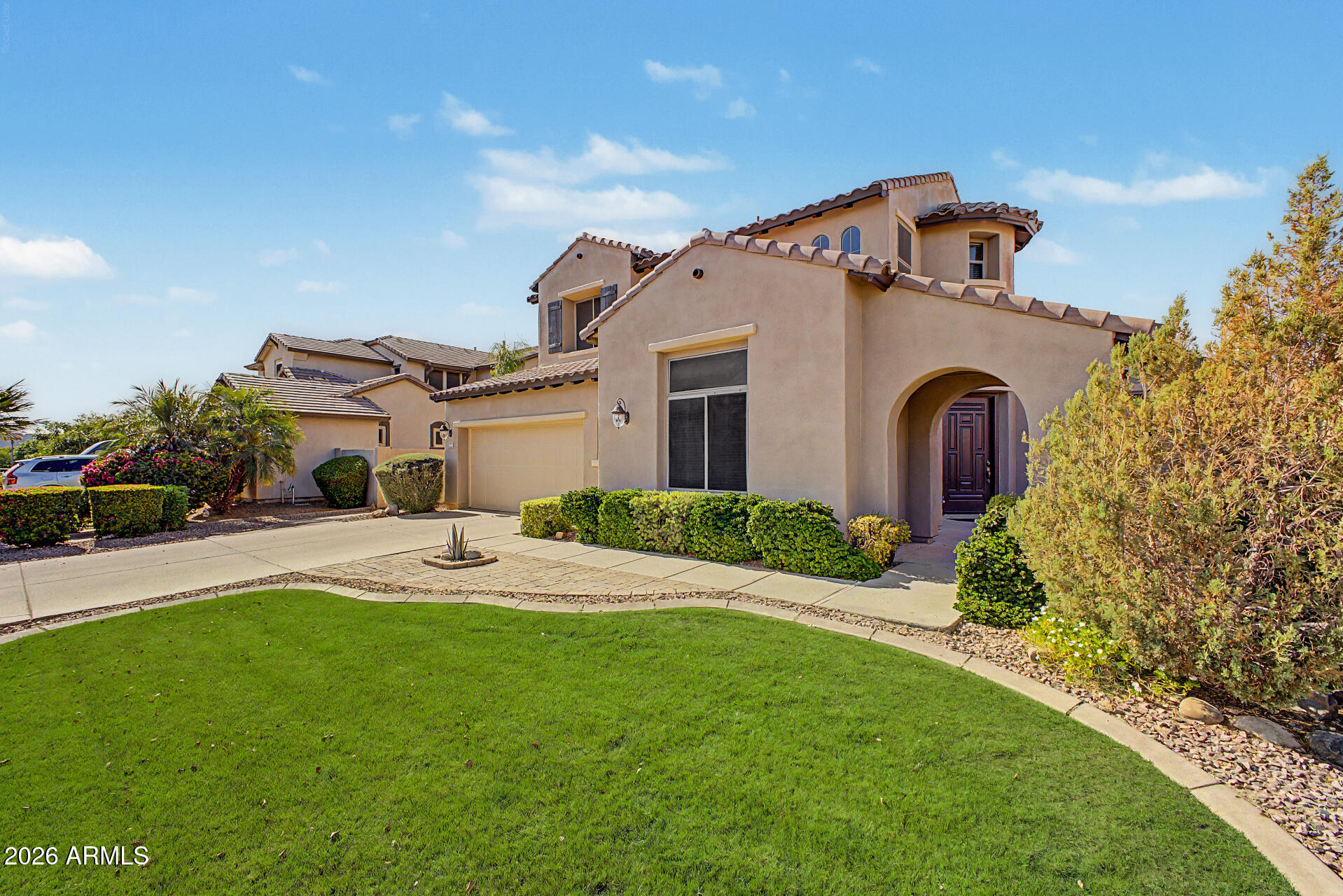 3334 E GRAND CANYON Drive