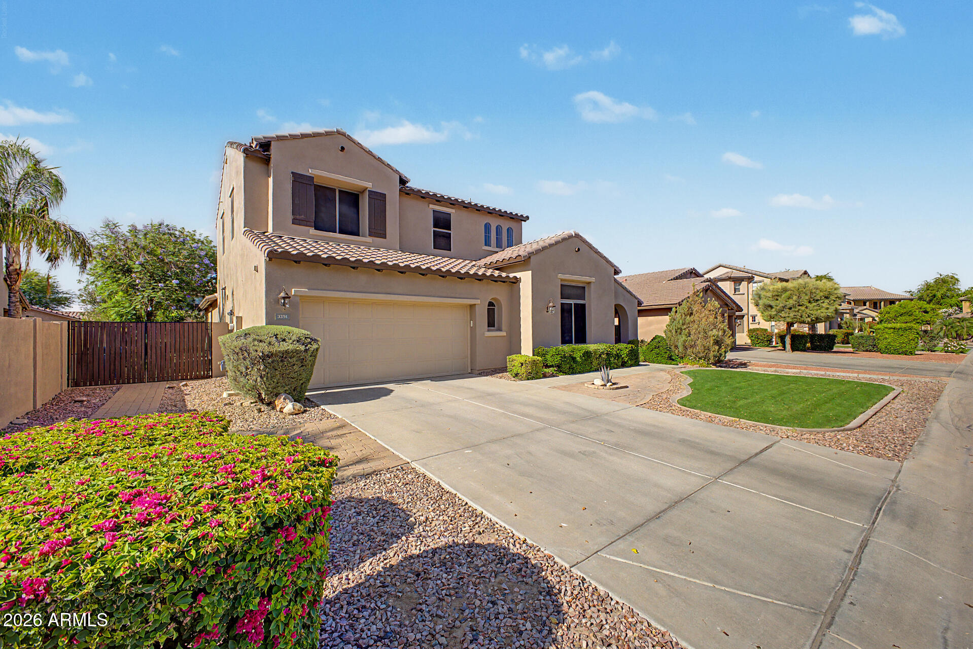 3334 E GRAND CANYON Drive