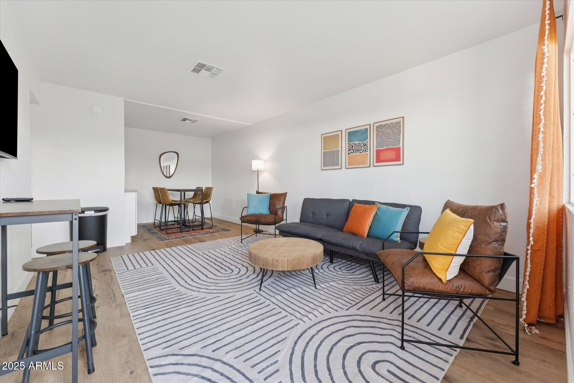 2739 E TAMARISK Avenue 3