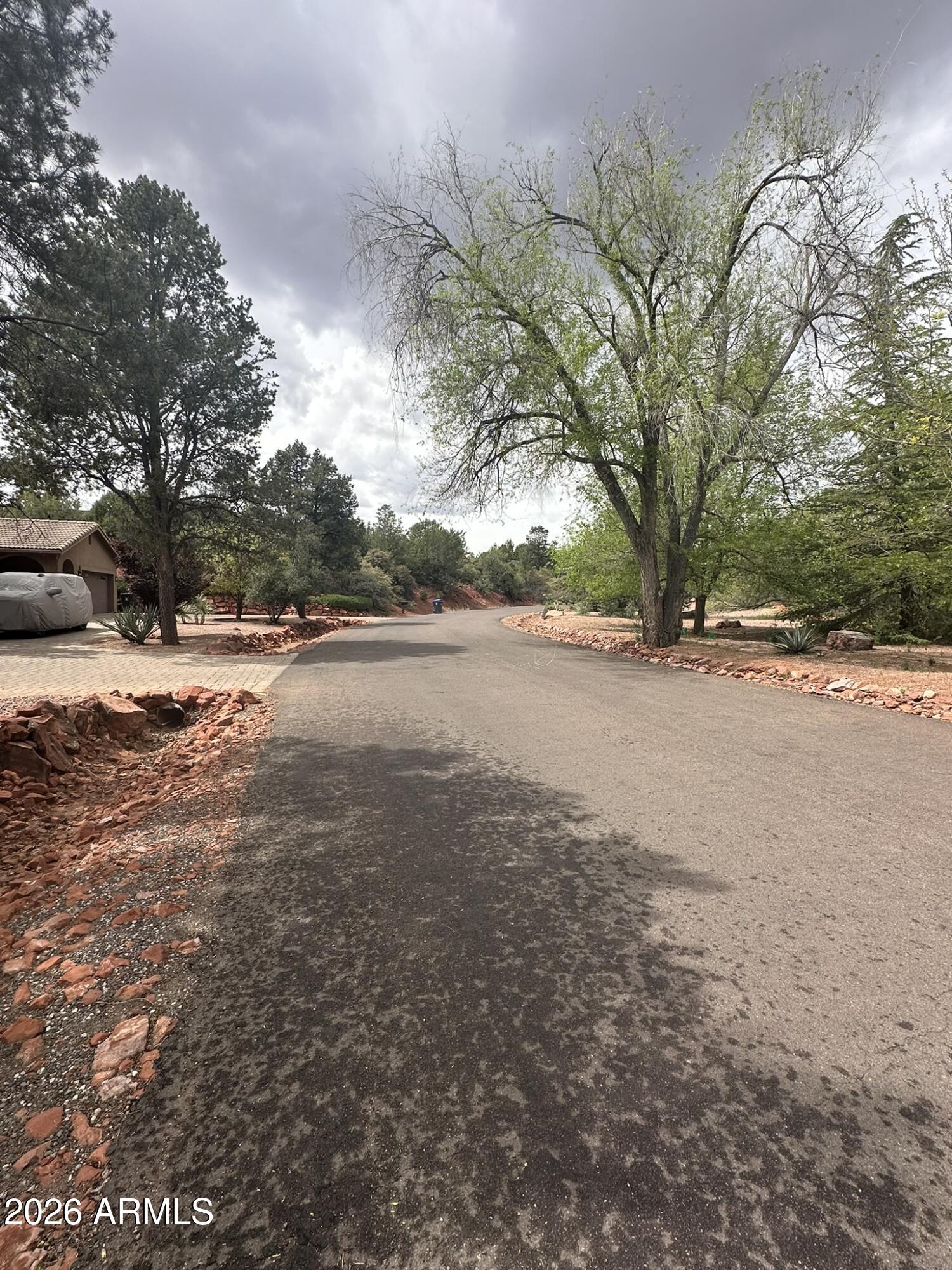 CEDAR RIDGE - Land